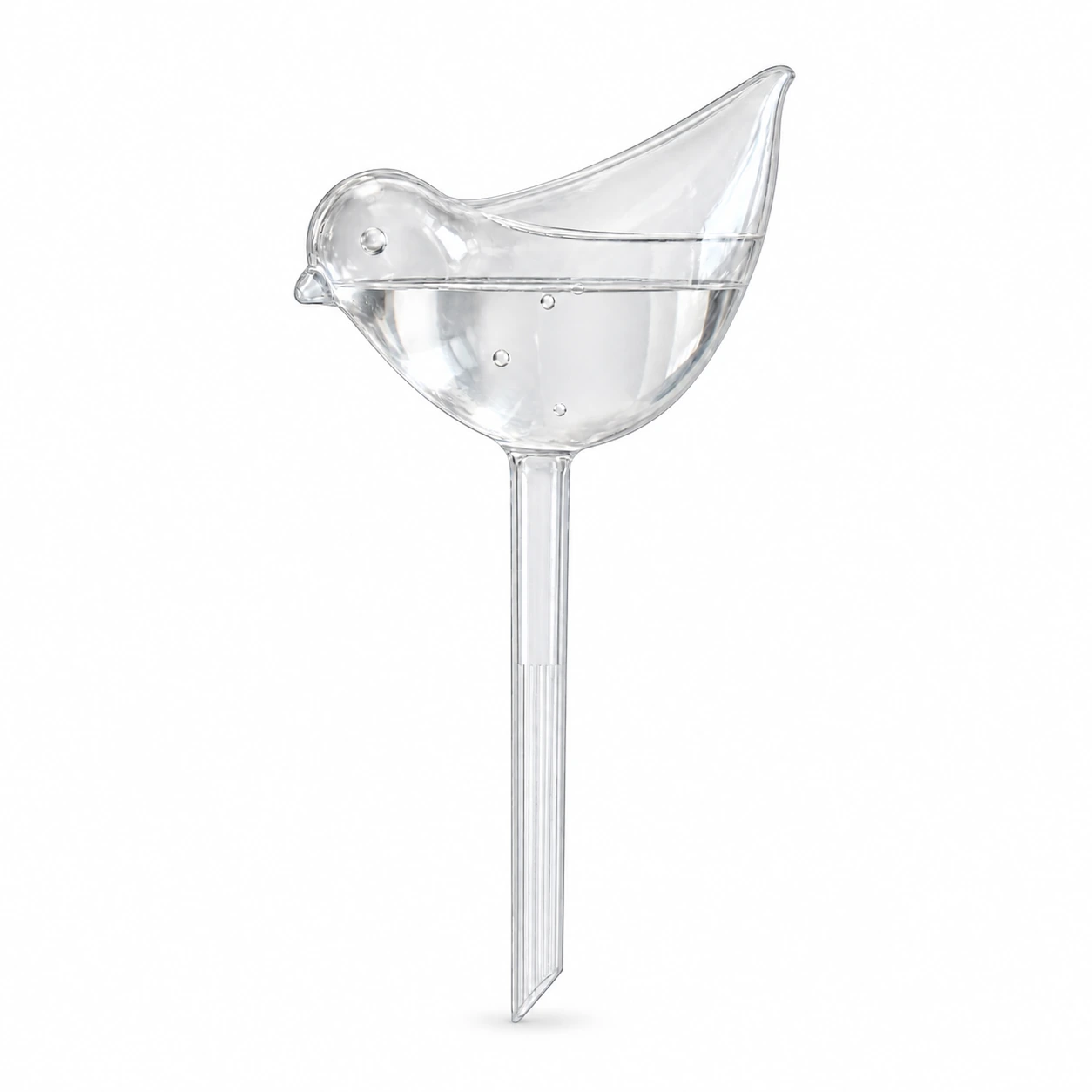 Globe d'arrosage en forme d'oiseau en plastique transparent sur fond blanc de studio