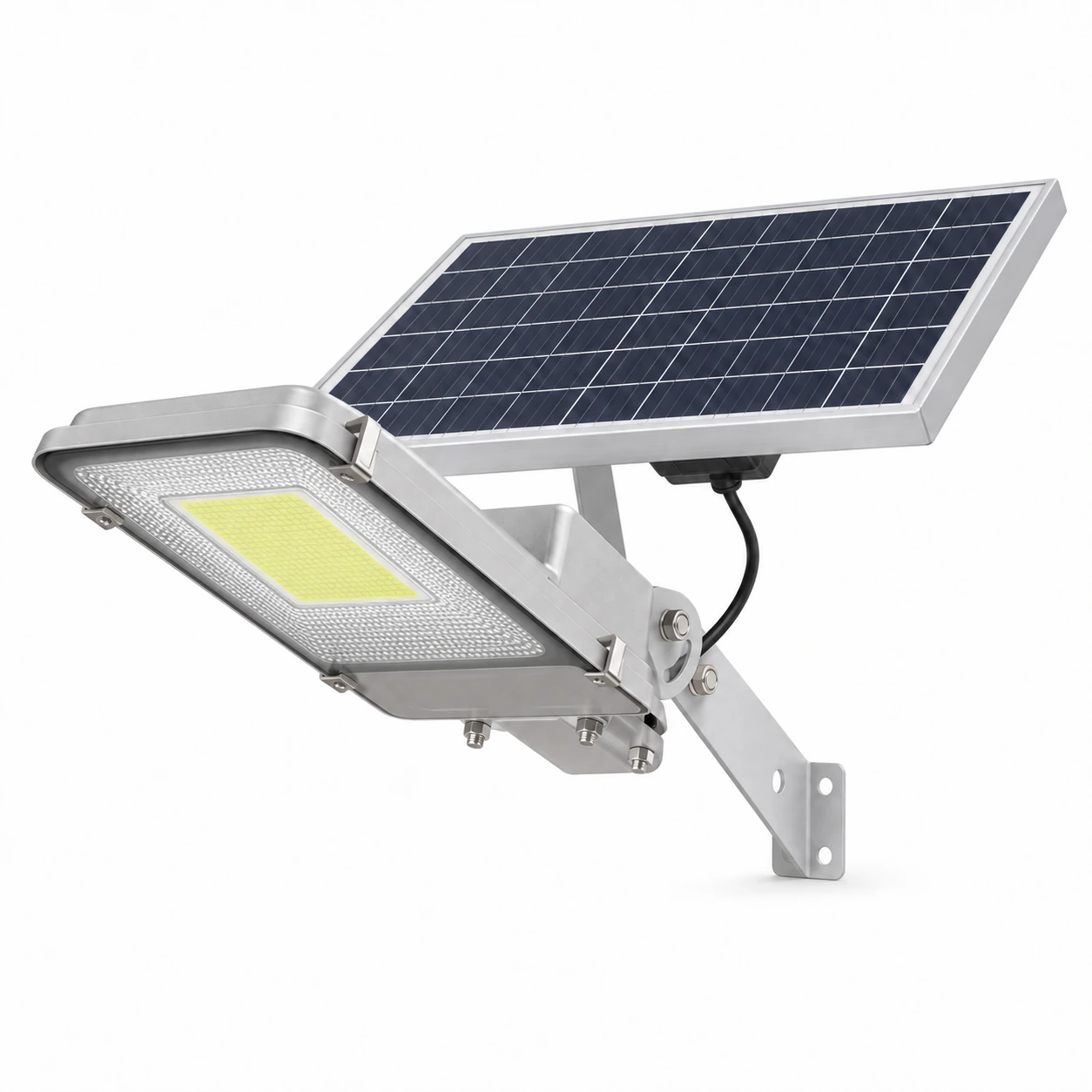 Lampadaire solaire complet, tête en aluminium gris clair et panneau relevé au-dessus, sur fond blanc